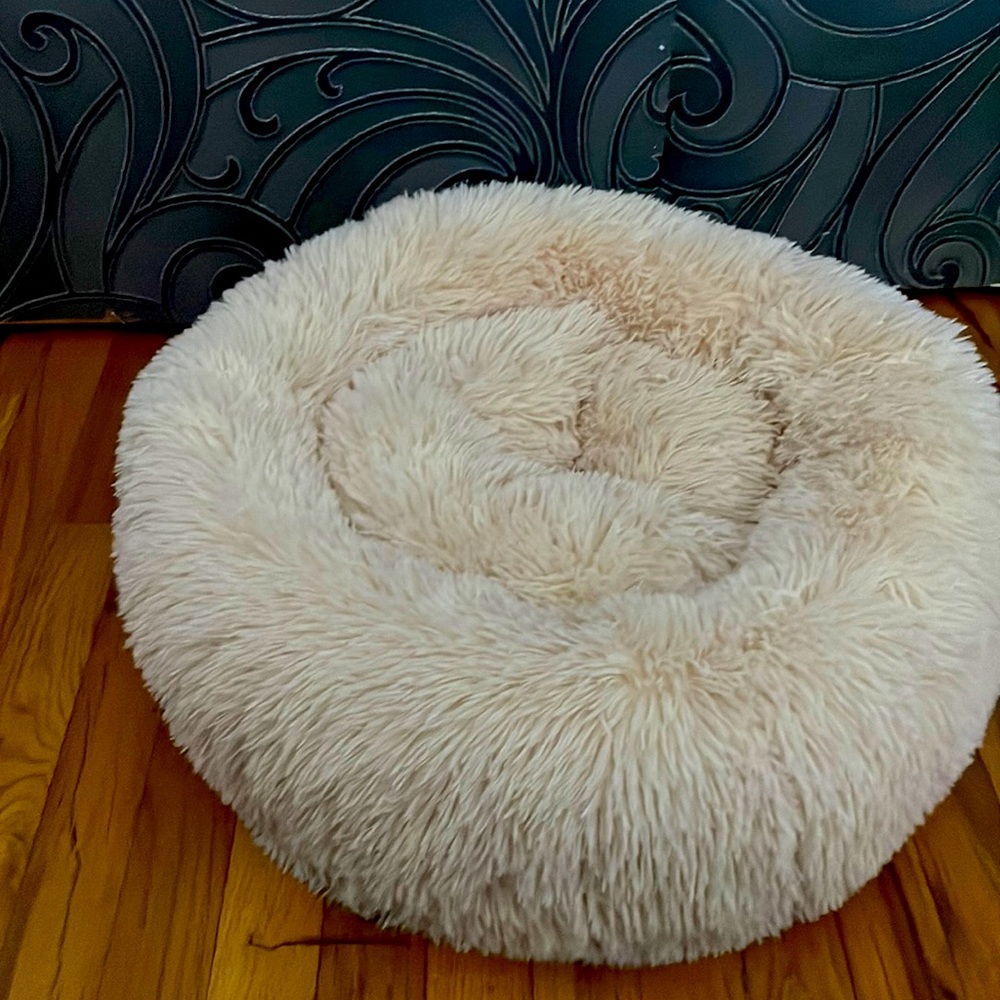 Pet Bed - Soft/Plush Faux Fur